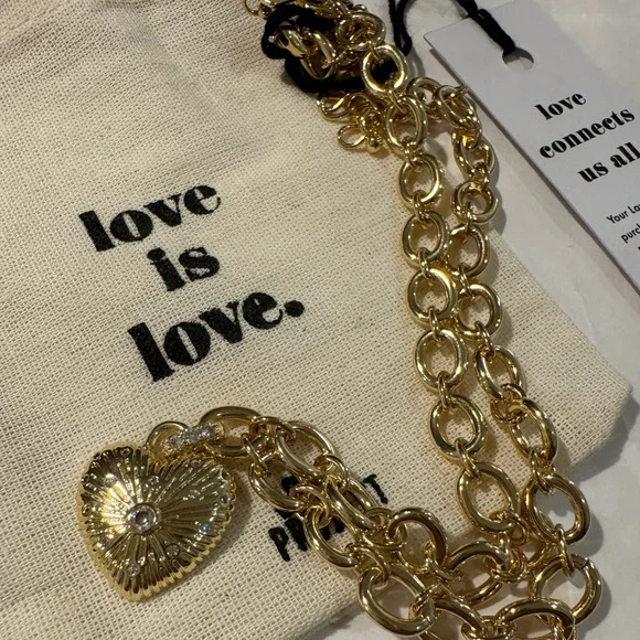 💝 Love is Project Gold Tone Heart Chain Necklace NWT Valentine’s Day - Picture 2 of 4